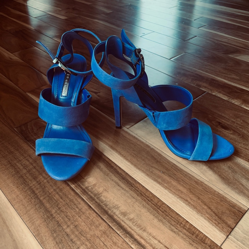 BCBG Circus heeled sandal - size 6